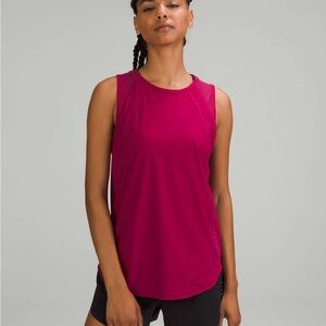 Lululemon Sculpt tank in Pomegranate fits size M 6/8